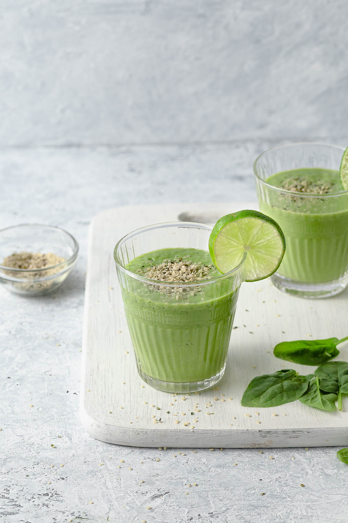 keto green smoothie in a glass