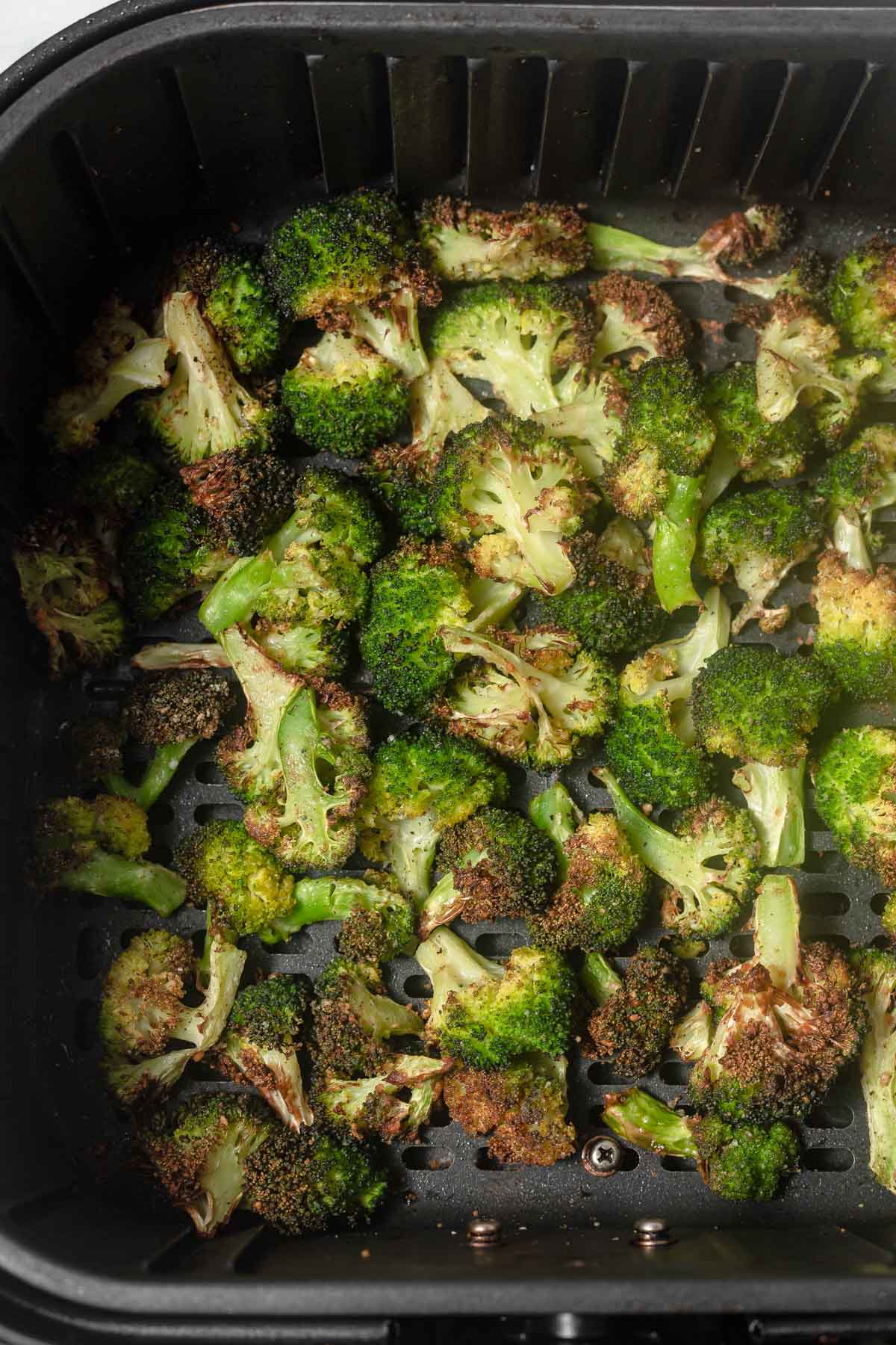 crispy broccoli in the air fryer