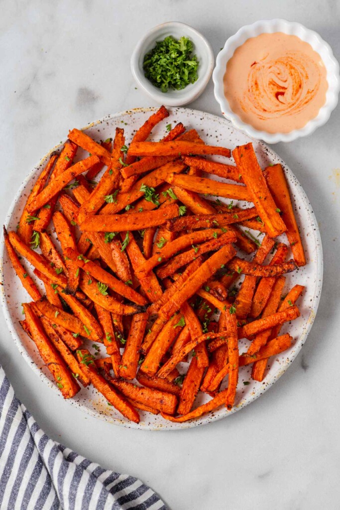 Quick & Easy Air Fryer Carrot Fries