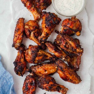 air fryer dry rub chicken wings with ranch dip.