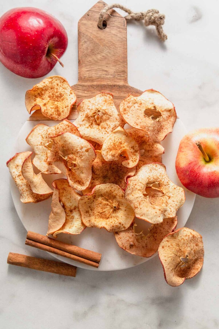 Crispy Air Fryer Apple Chips (15 Minutes)