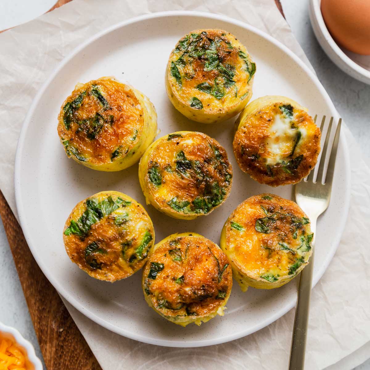 https://www.loveandotherspices.com/wp-content/uploads/2023/01/air-fryer-egg-bites-featured.jpg?utm_source=chatgpt.com
