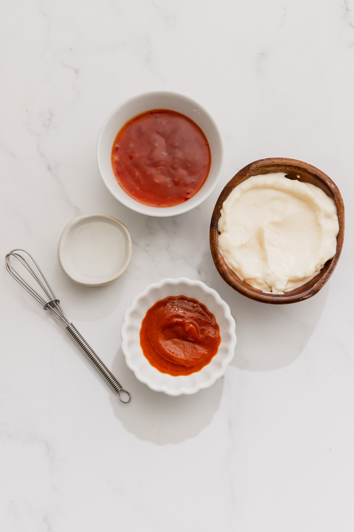ingredients for bang bang sauce.